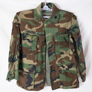 US Army Combat  Shirt Jacket Uniform Woodland Camo Sz Large with patches